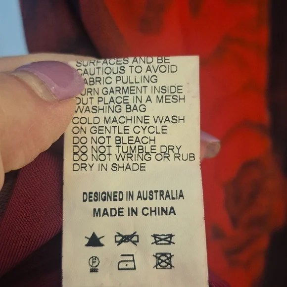 Runaway The Label Jordi Mini Dress in Giovana Red Rose Print - Size XL (10) - Picture 11 of 12